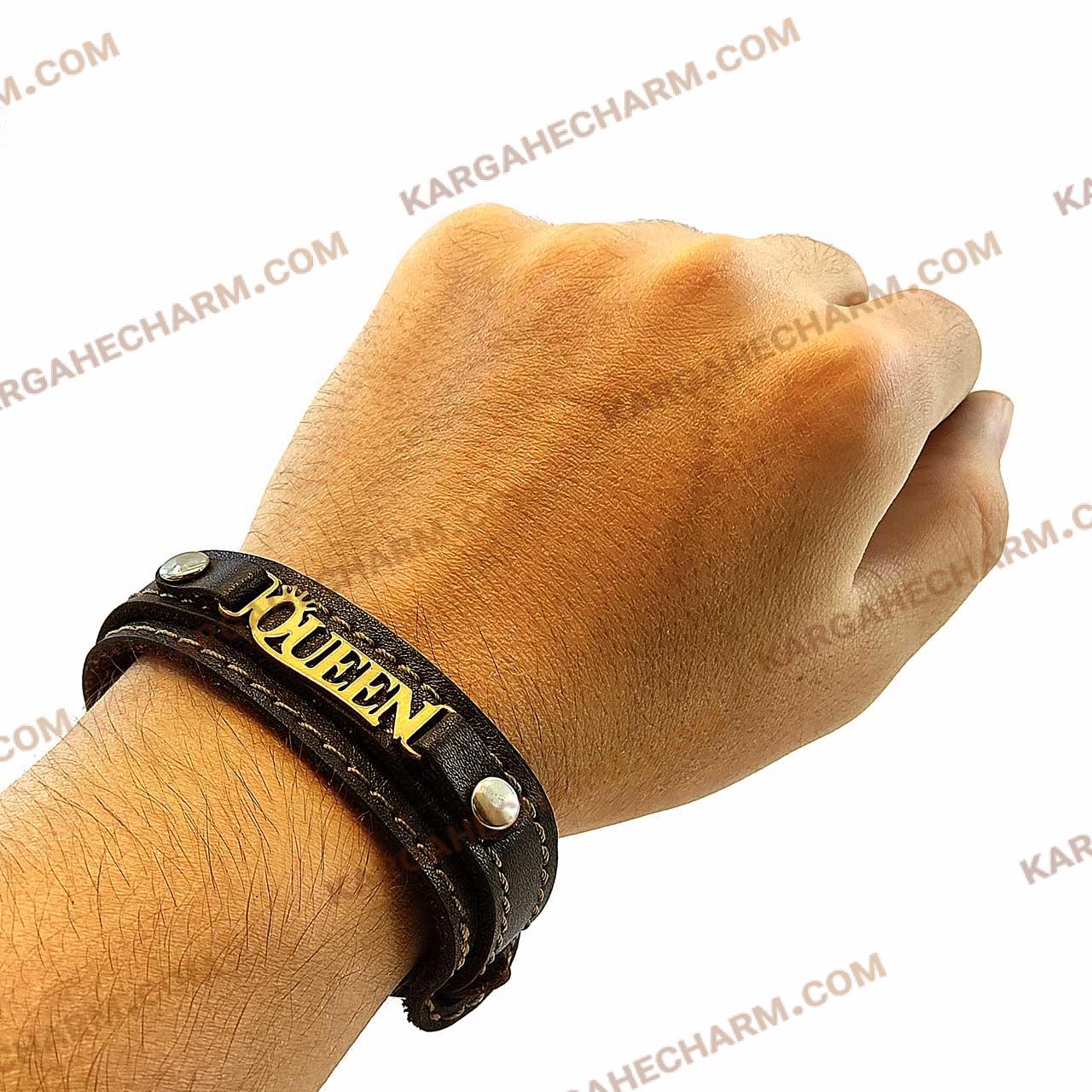 دستبند چرم طرح پلاک کویین دستبند چرم طرح پلاک کویین