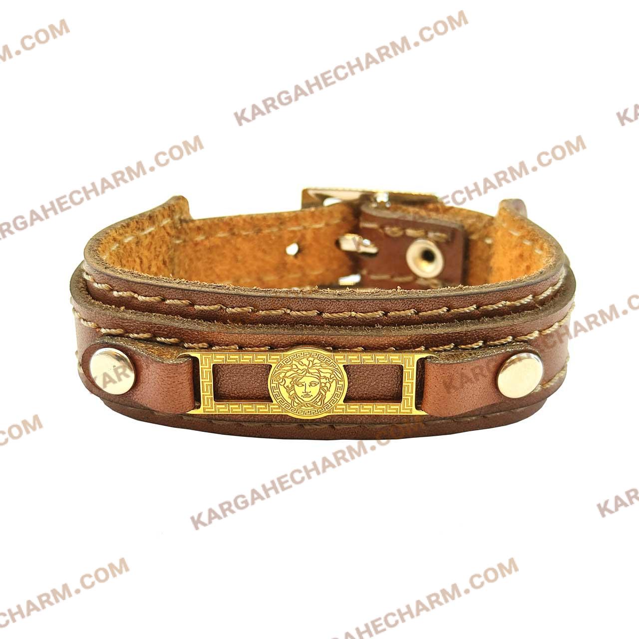 دستبند چرم طرح پلاک ورساچه طلایی دستبند چرم طرح پلاک ورساچه طلایی
