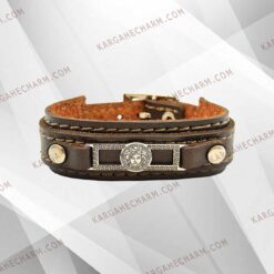 دستبند چرم طرح پلاک ورساچه نقره ای